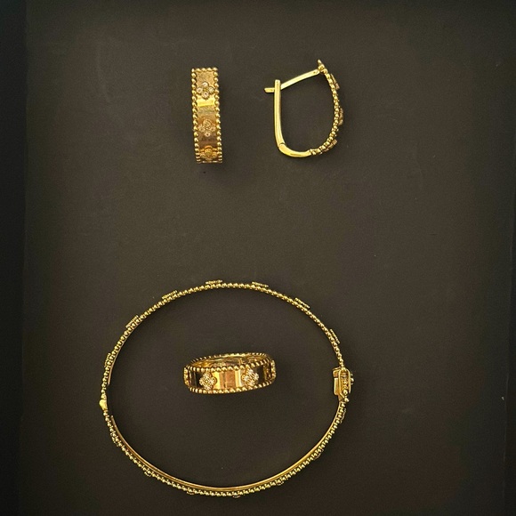 14 karat solid gold set - Picture 1 of 11
